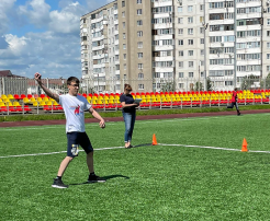 Старший судья бригады по метанию (статья 11) Старший судья бригады по метанию (статья 11).