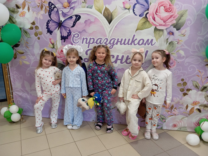 "МАМА - ПЕРВОЕ СЛОВО! " "МАМА - ПЕРВОЕ СЛОВО! ".